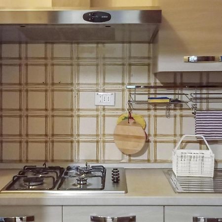 Gorgeous Apartment In Marina Di Santangelo Сільві-Марина Екстер'єр фото
